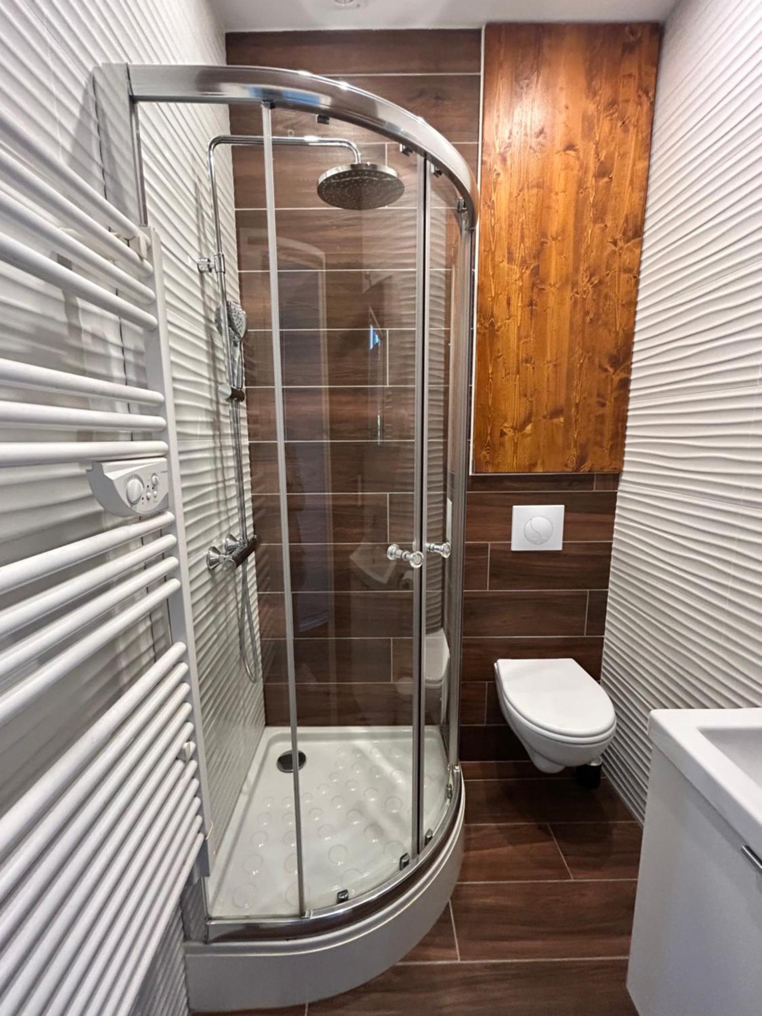 Agreable Studio Renove Avec Place De Parking Бандоль Экстерьер фото
